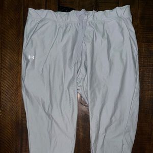 Athletic joggers